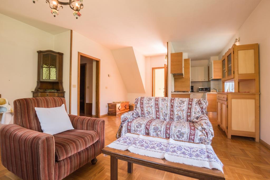 Casa Oasi Lägenhet Val Maria-Pur Exteriör bild